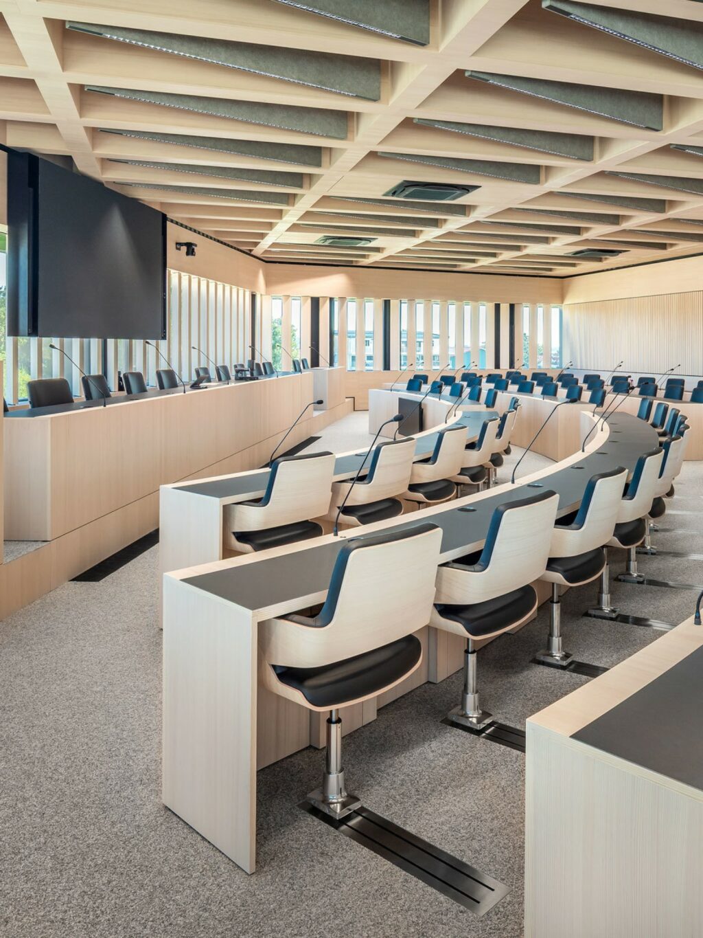 Instagram post from riedelbau. This post is in position 2.